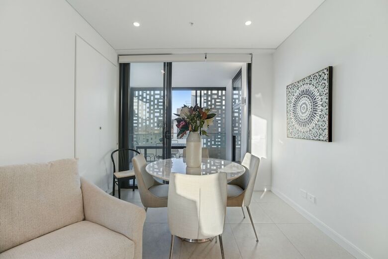 Homehotel - Boutique And Luxurious Apartment, Super Clean