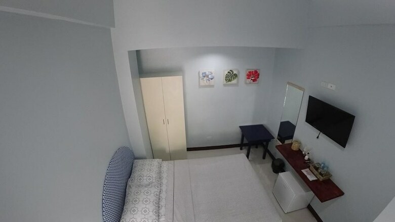 Kona Island Hotel