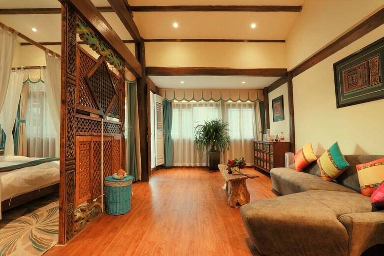 Posada Hua Linglong Courtyard Inn