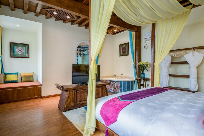 Posada Hua Linglong Courtyard Inn