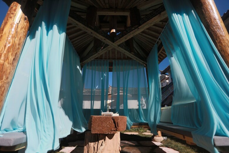 Posada Hua Linglong Courtyard Inn