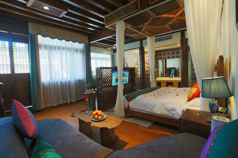 Posada Hua Linglong Courtyard Inn