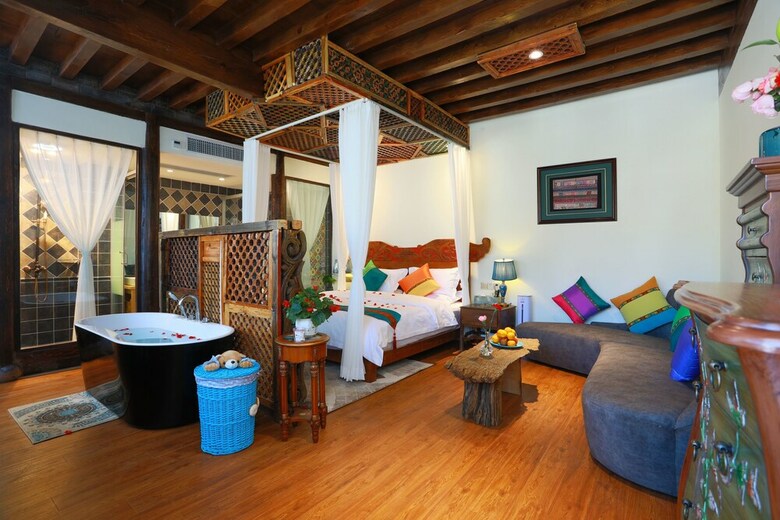 Posada Hua Linglong Courtyard Inn