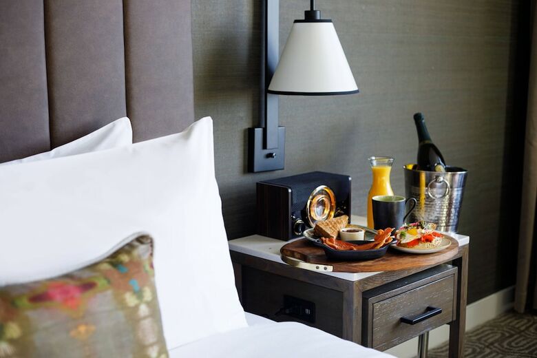 Hotel Vin, Autograph Collection