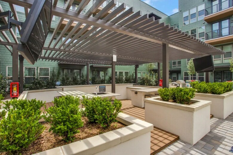 Kasa Dallas North Apartments