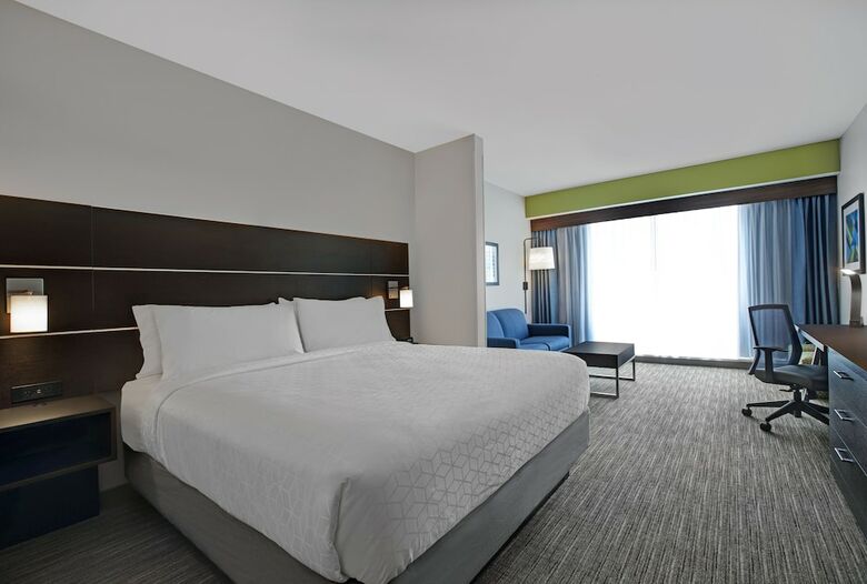 Hotel Holiday Inn Express & Suites Milwaukee - Brookfield