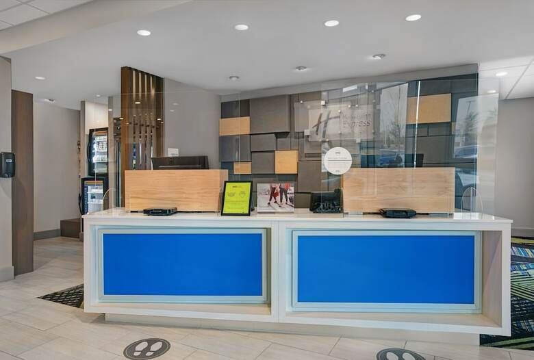 Hotel Holiday Inn Express & Suites Milwaukee - Brookfield
