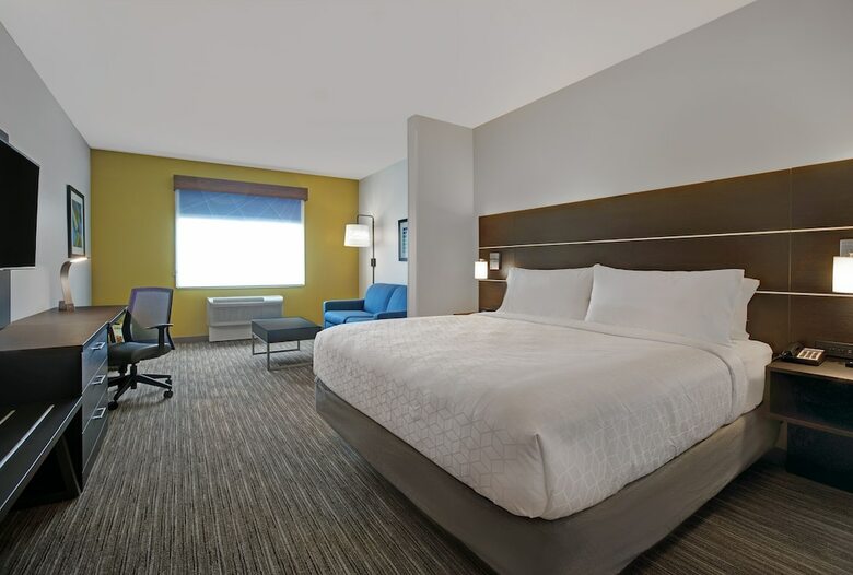 Hotel Holiday Inn Express & Suites Milwaukee - Brookfield