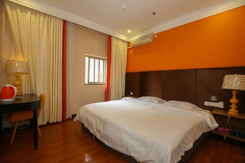 Chongqing Alvin Hotel
