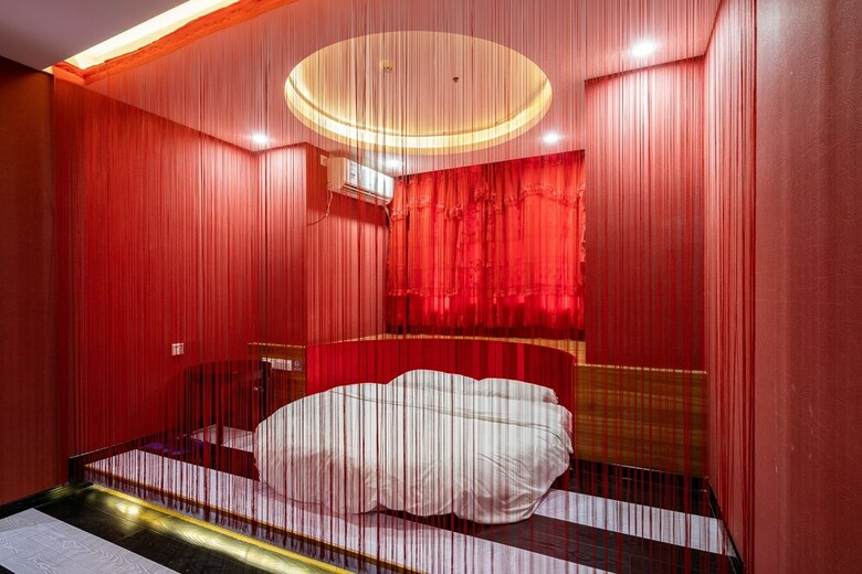 Chongqing Alvin Hotel