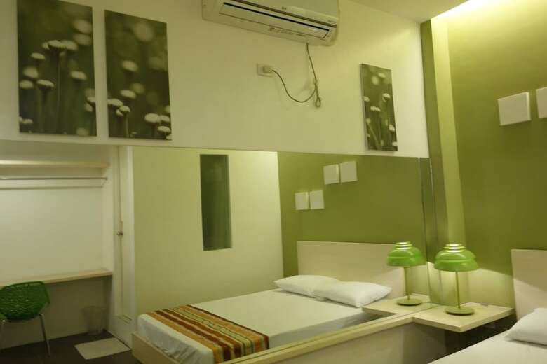 Hotel Monde