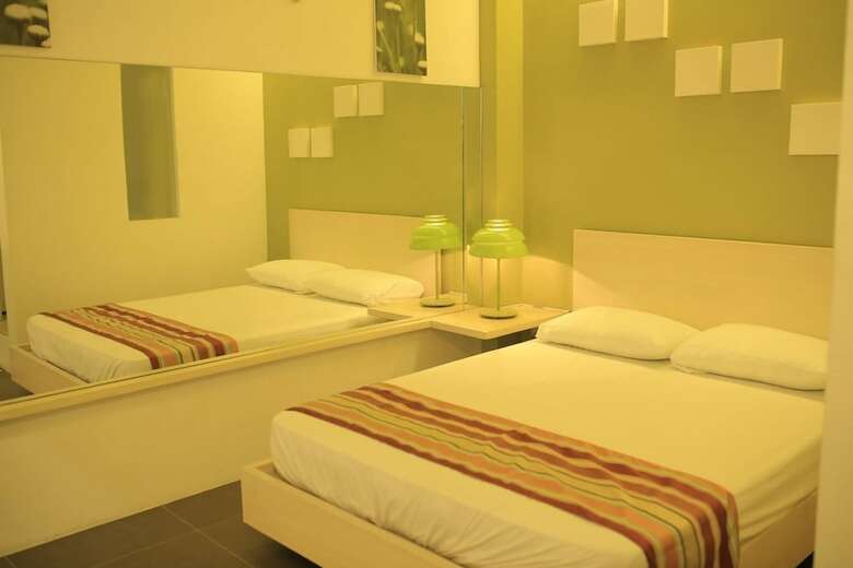 Hotel Monde