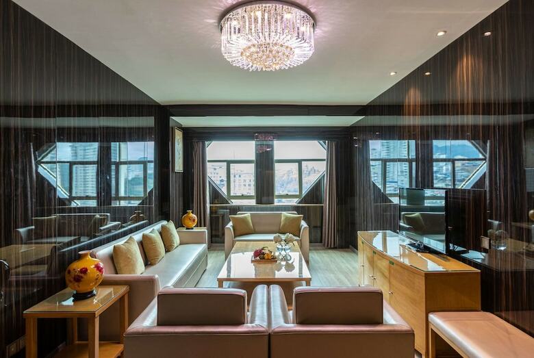 Hotel Ramada By Wyndham Encore Kaili West