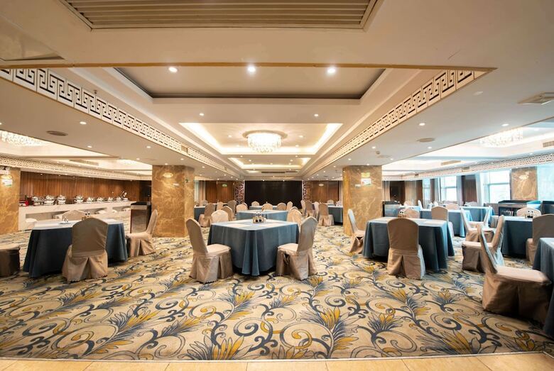 Hotel Ramada By Wyndham Encore Kaili West
