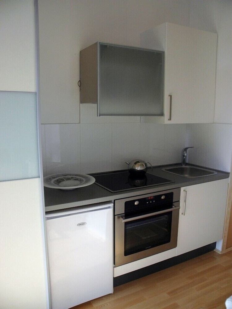 Ai Apartments