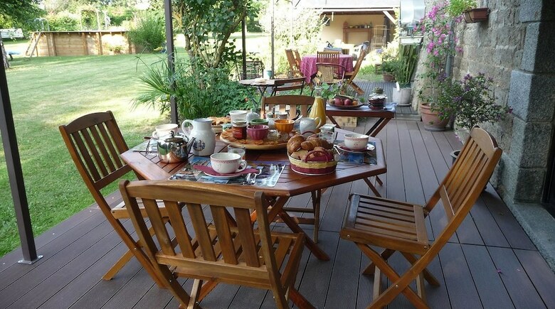 Hotel Chambres D'h�tes  Le Bas Rassinoux