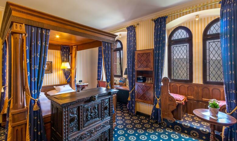 Burghotel Auf Sch�nburg