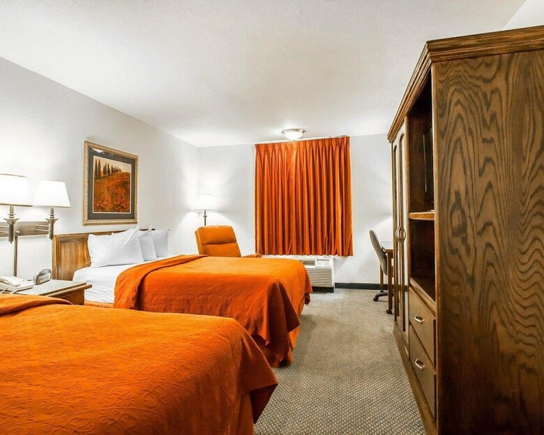 Hotel Quality Inn And Suites