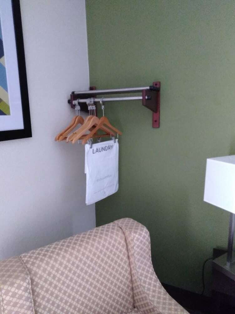 Hotel Quality Inn & Suites