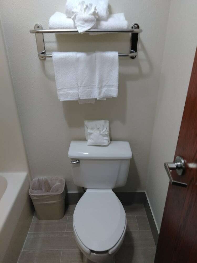 Hotel Quality Inn & Suites