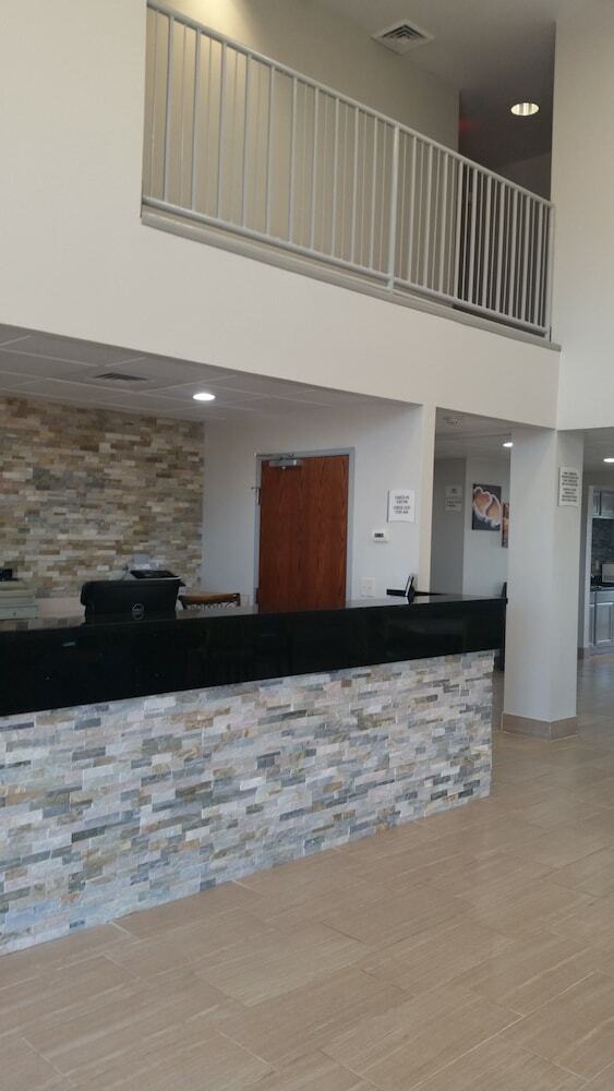 Hotel Quality Inn & Suites