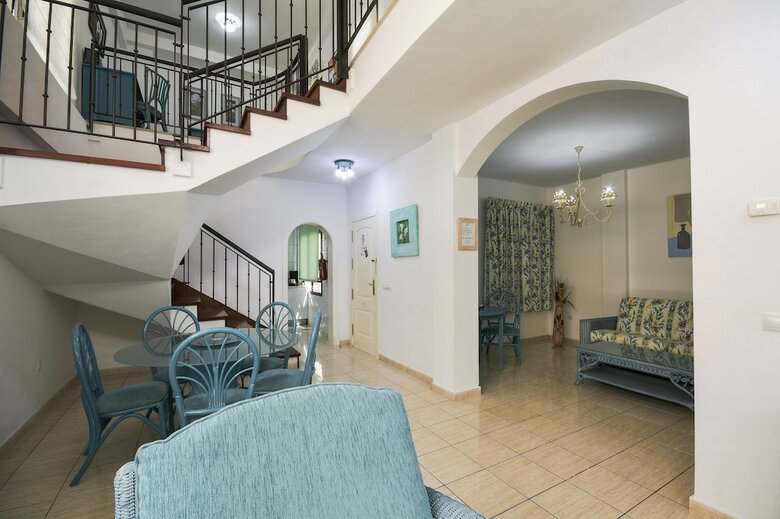 Sunshine Beach Villas