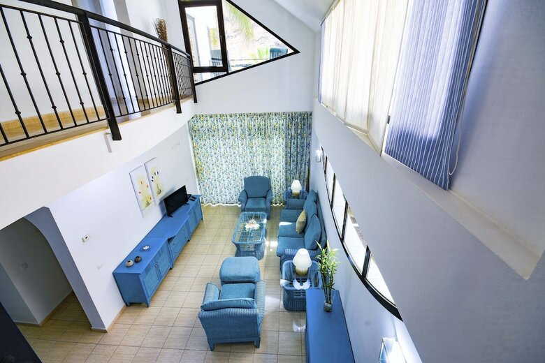 Sunshine Beach Villas