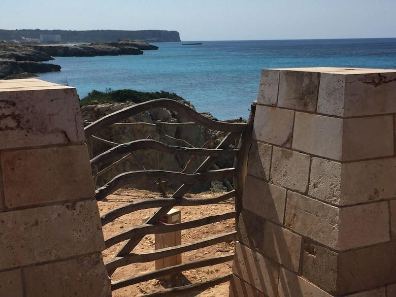 Hostal Hostel Menorca - Albergue Juvenil