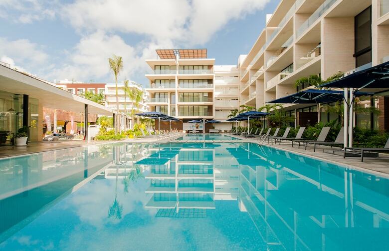 Apartamentos Steps From Beach - Luxury 2-bdr