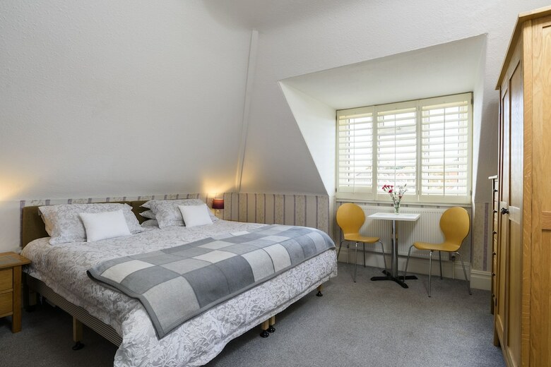 Bed & Breakfast Crossroads Hotel