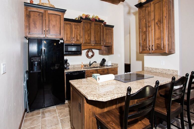 Crescent Ridge 108