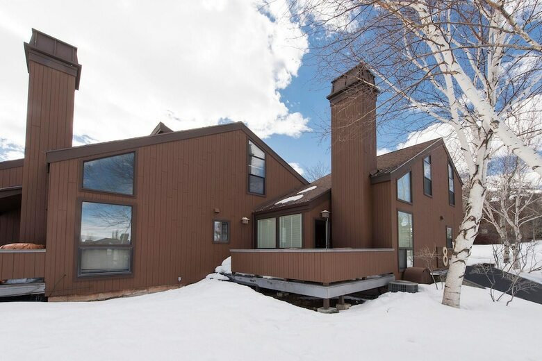 Three Kings By Identity Properties