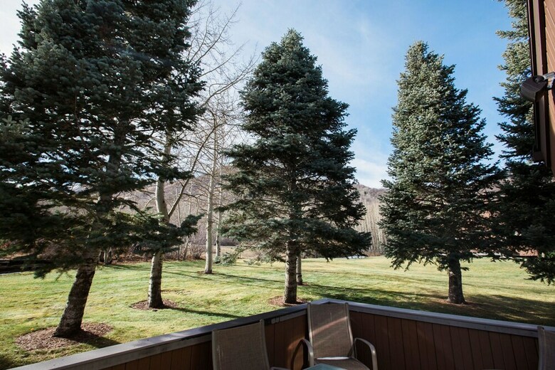 Three Kings By Identity Properties
