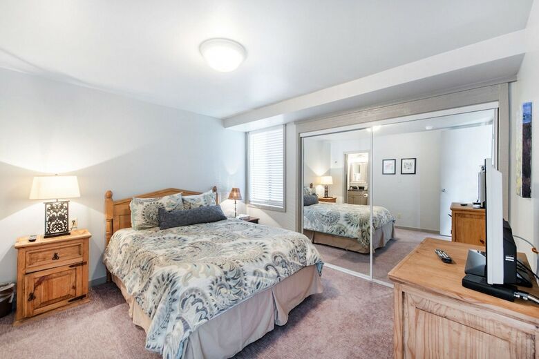 Three Kings By Identity Properties