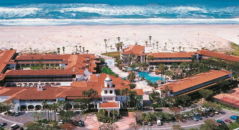 Embassy Suites By Hilton Mandalay Beach Hotel & Resort