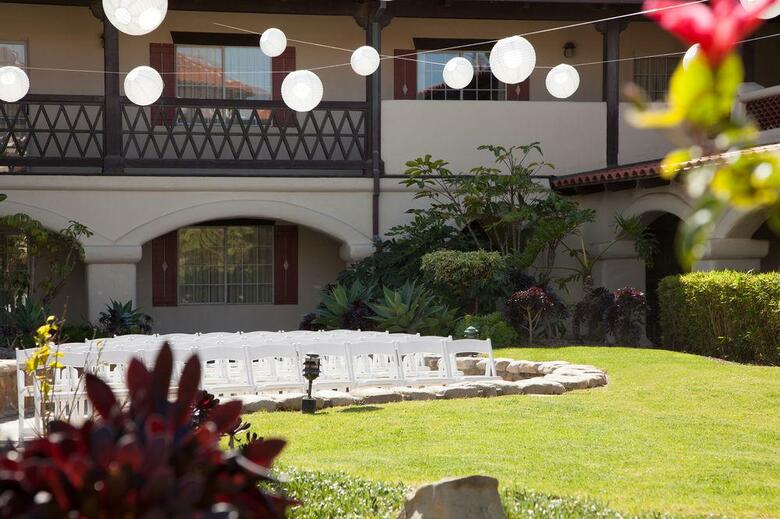 Embassy Suites By Hilton Mandalay Beach Hotel & Resort