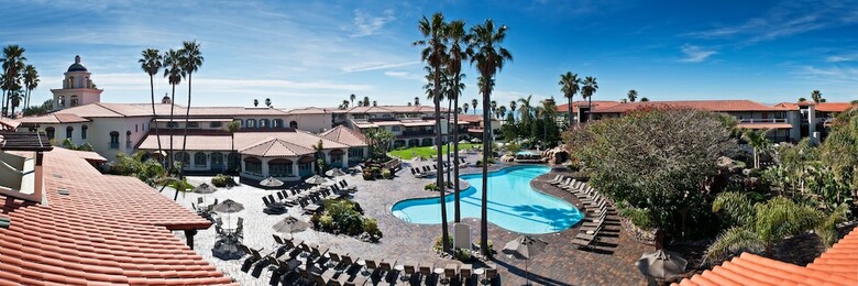 Embassy Suites By Hilton Mandalay Beach Hotel & Resort