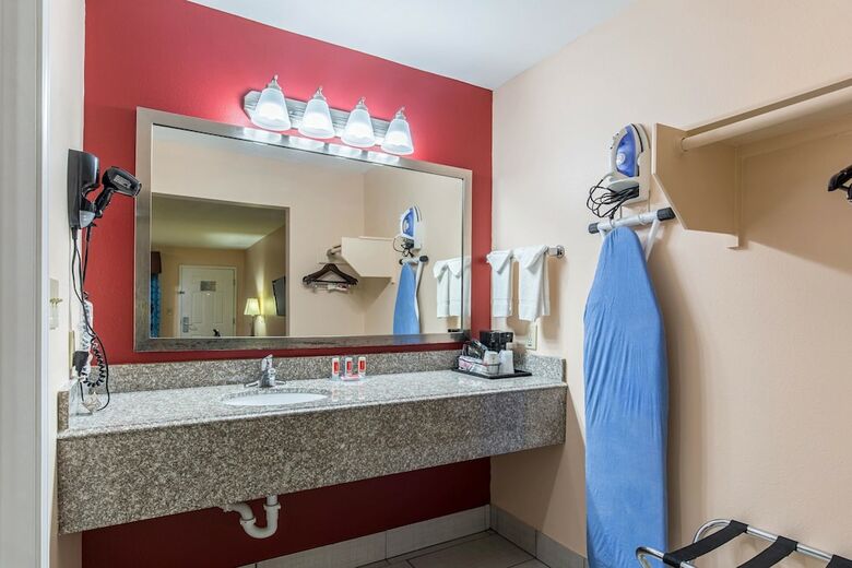 Hotel Quality Inn & Suites