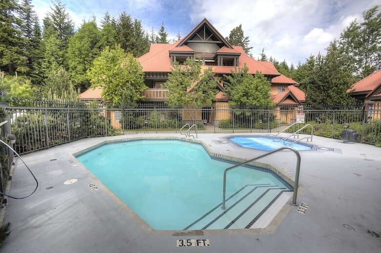 Hotel Resortquest At Stoney Creek Sunpath
