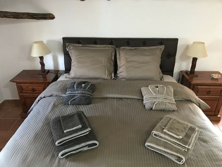 Bed & Breakfast Cortijo El Ciruelo