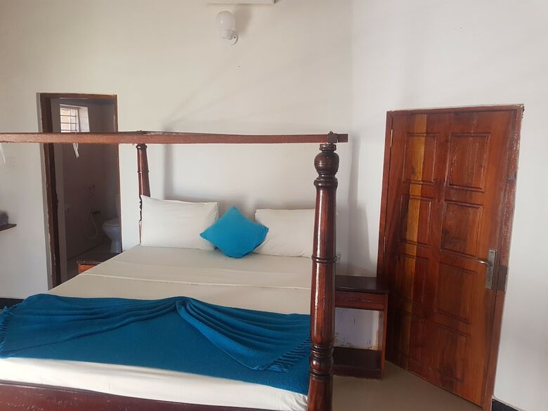 Mbv Hotel & Annex