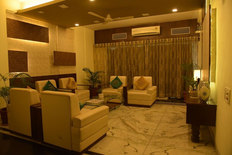 Hotel Royal Palms