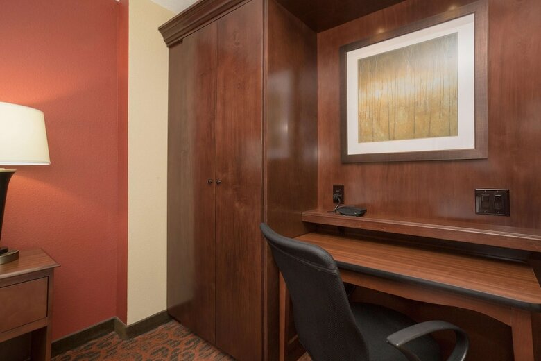 Hotel Hampton Inn Denver-international Airport