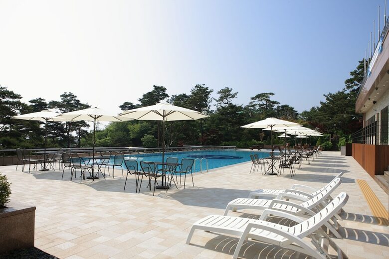 Hotel Maremons