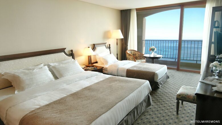 Hotel Maremons