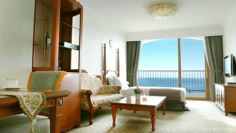 Hotel Maremons