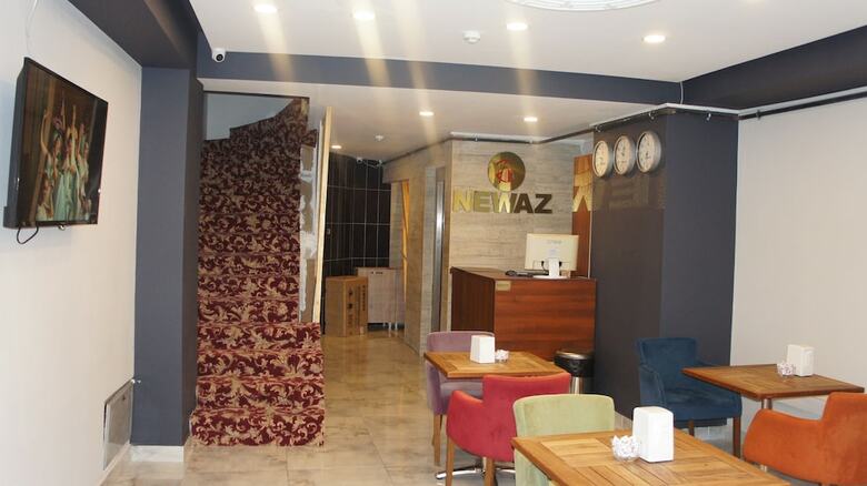 Newaz Hotel