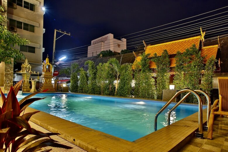 Tapae Place Hotel