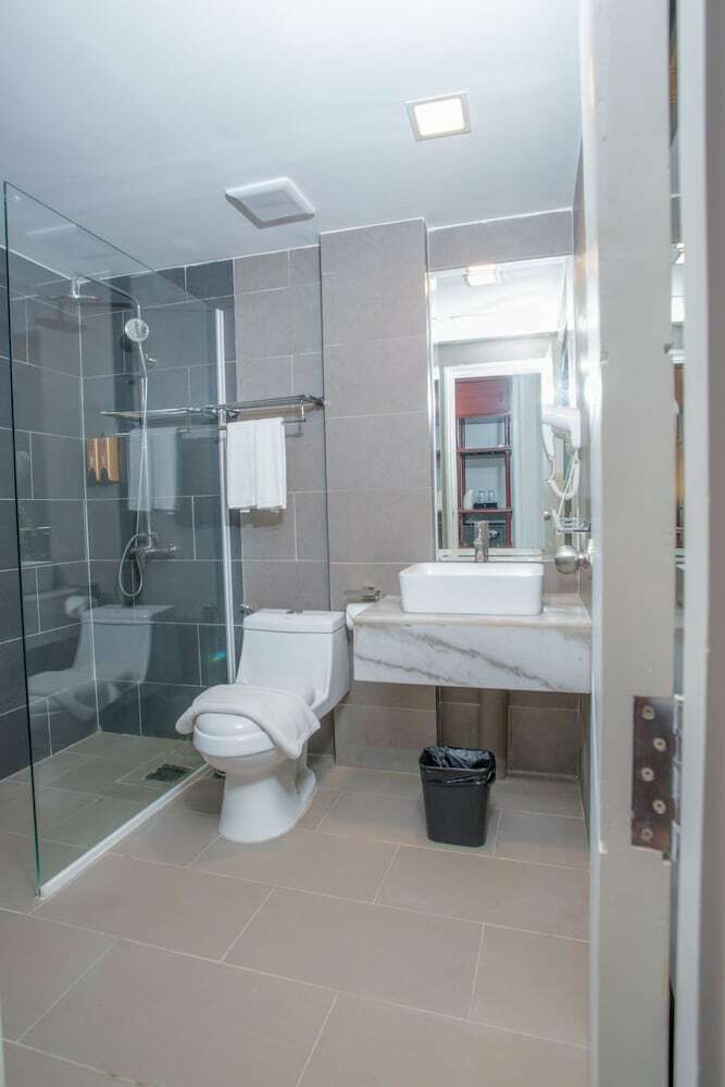 Angkor Zhe Jiang Hotel