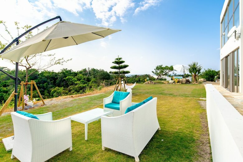 Luxury Hillside Villa With Sea Views